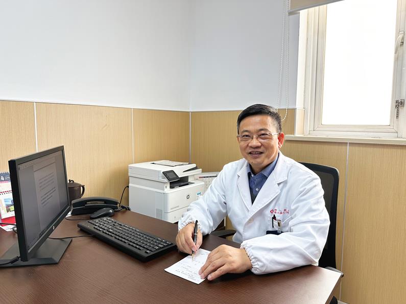 立异药培莫沙肽天下医保首张处方在沪开出，，，填补我国肾性血虚治疗月制剂空缺